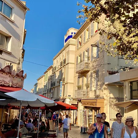 Appartement Balcony In Heart Of Old Antibes, Ac, View *