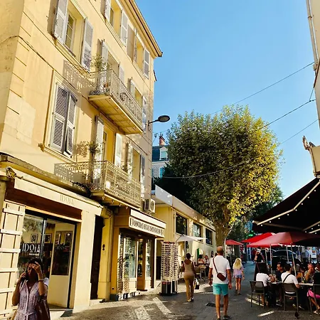 Appartement Balcony In Heart Of Old Antibes, Ac, View Antibes