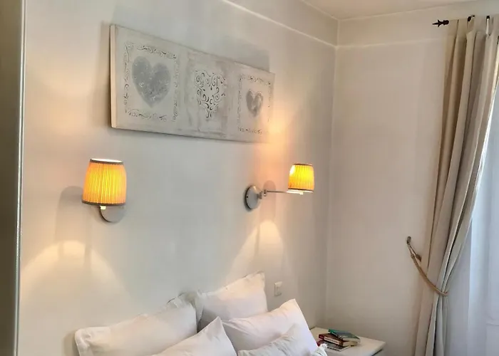Apartamento Balcony In Heart Of Old Antibes, Ac, View *