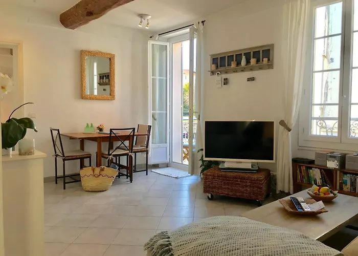 Balcony In Heart Of Old Antibes, Ac, View