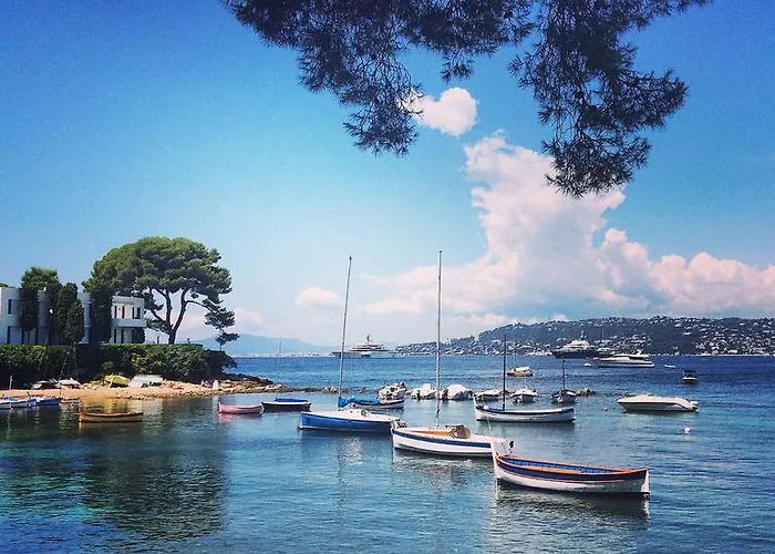 Apartamento Balcony In Heart Of Old Antibes, Ac, View *